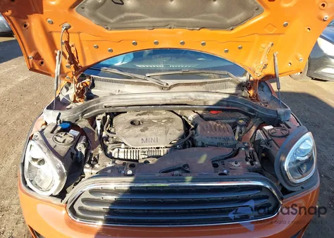 2018 Mini Countryman Cooper S z USA, uszkodzony, nr VIN WMZYT5C37J3E61759